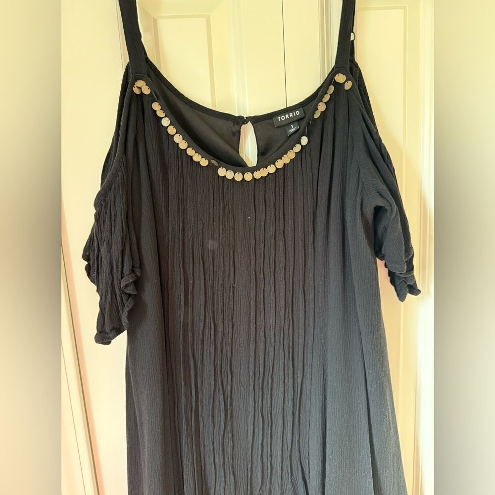 TORRID Women's 1X Plus Black Mini Gauze Cold Shoulder Trapeze Dress Sequin Trim - Picture 5 of 10
